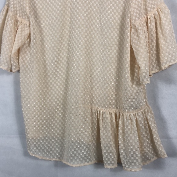 H.M. - Picture 2 of 9